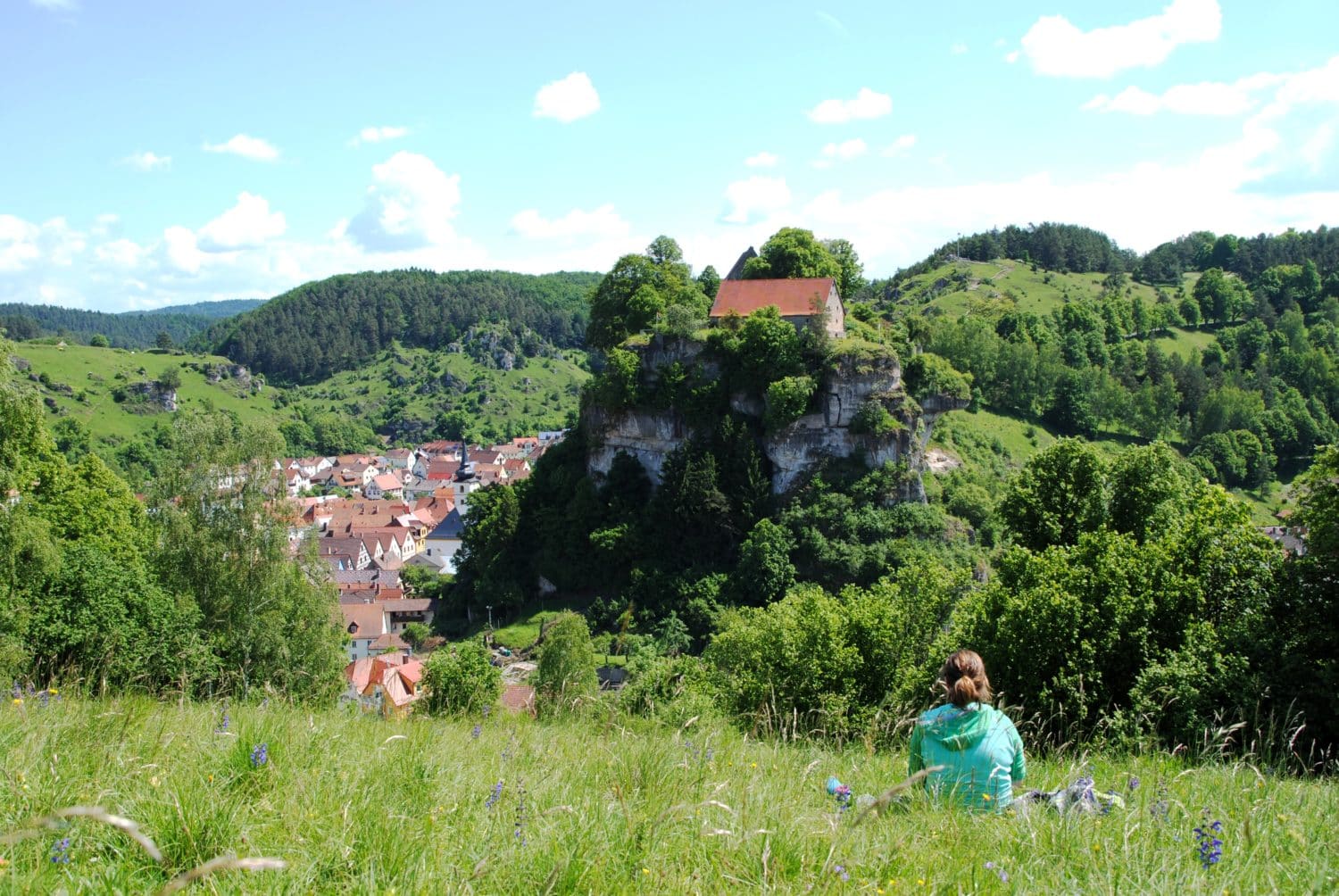 Pottenstein: stadje, rots en burcht in één blik