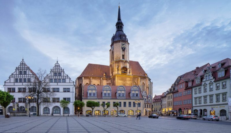 Centrale plein in Naumburg an der Saale met vakwerkhuizen