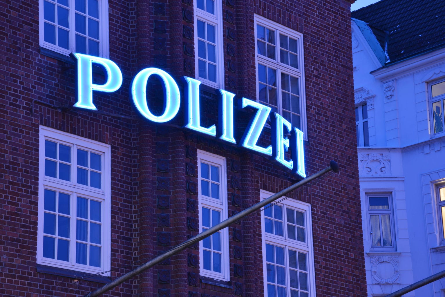 De beroemd beruchte Davidpolizeiwache op de Reeperbahn in de Duitse Stad Hamburg
