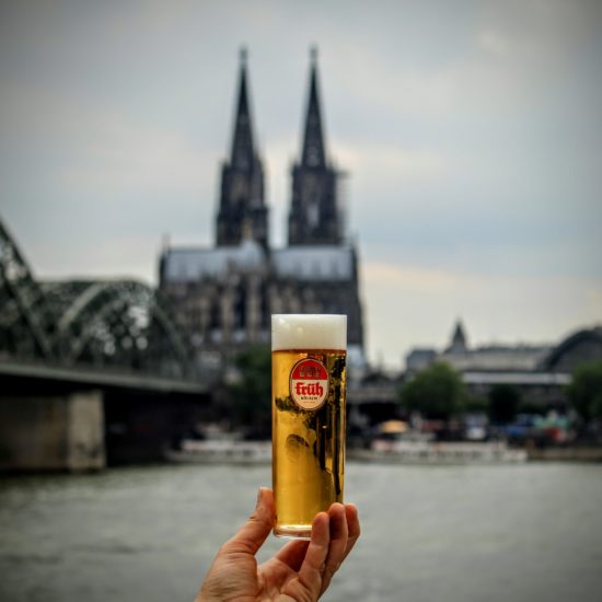 De dom, de Rhein en een glas Kölsch omschrijven de ziel van de stad Keulen voortreffelijk