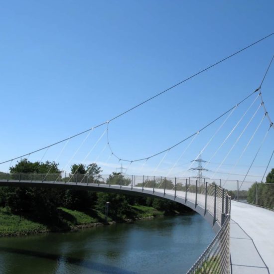 De Grimberger Sichel is een brug in Gelsenkirchen in het roergebied en een industrie-monument