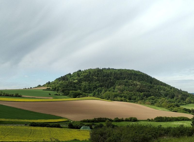 Heuvels in de Eifel in de buurt van Blankenburg behoren ook tot de uitstapjes rondom Keulen