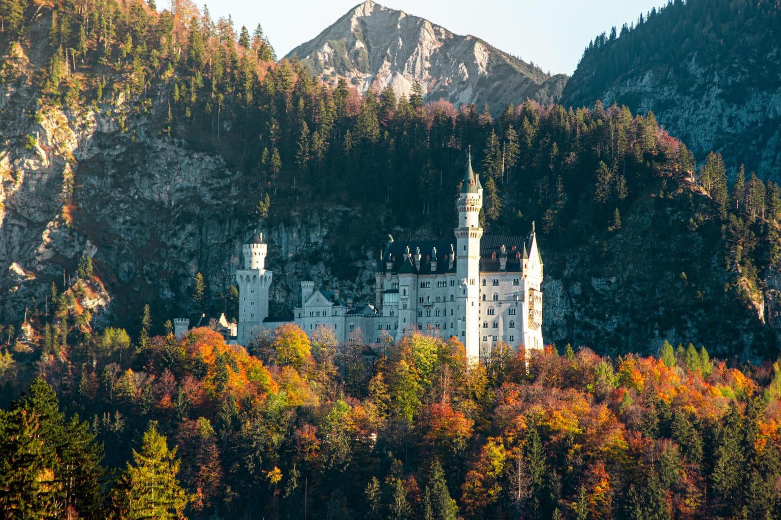 Kasteel Neuschwanstein is een van de 15 populairste attracties in Duitsland en nogal de moeite waard