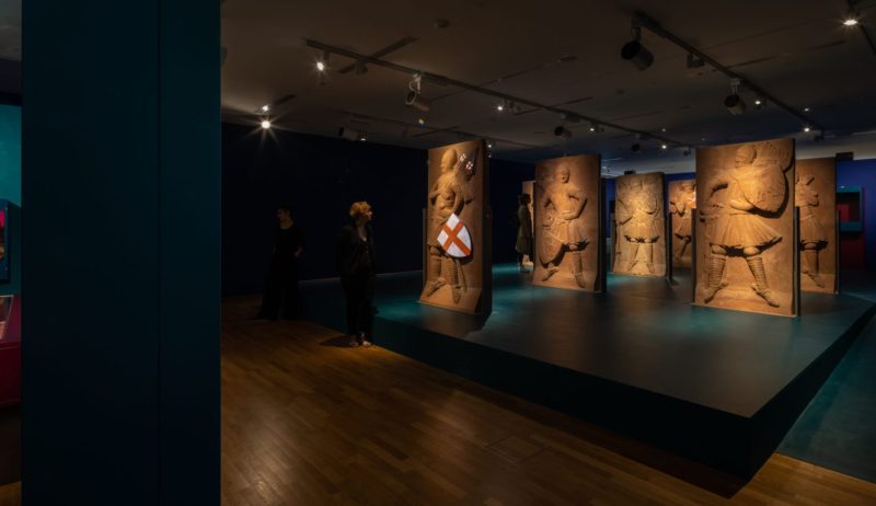 Tentoonstelling Landesmuseum Mainz De Keizers en de zuilen van hun macht standbeelden wapens