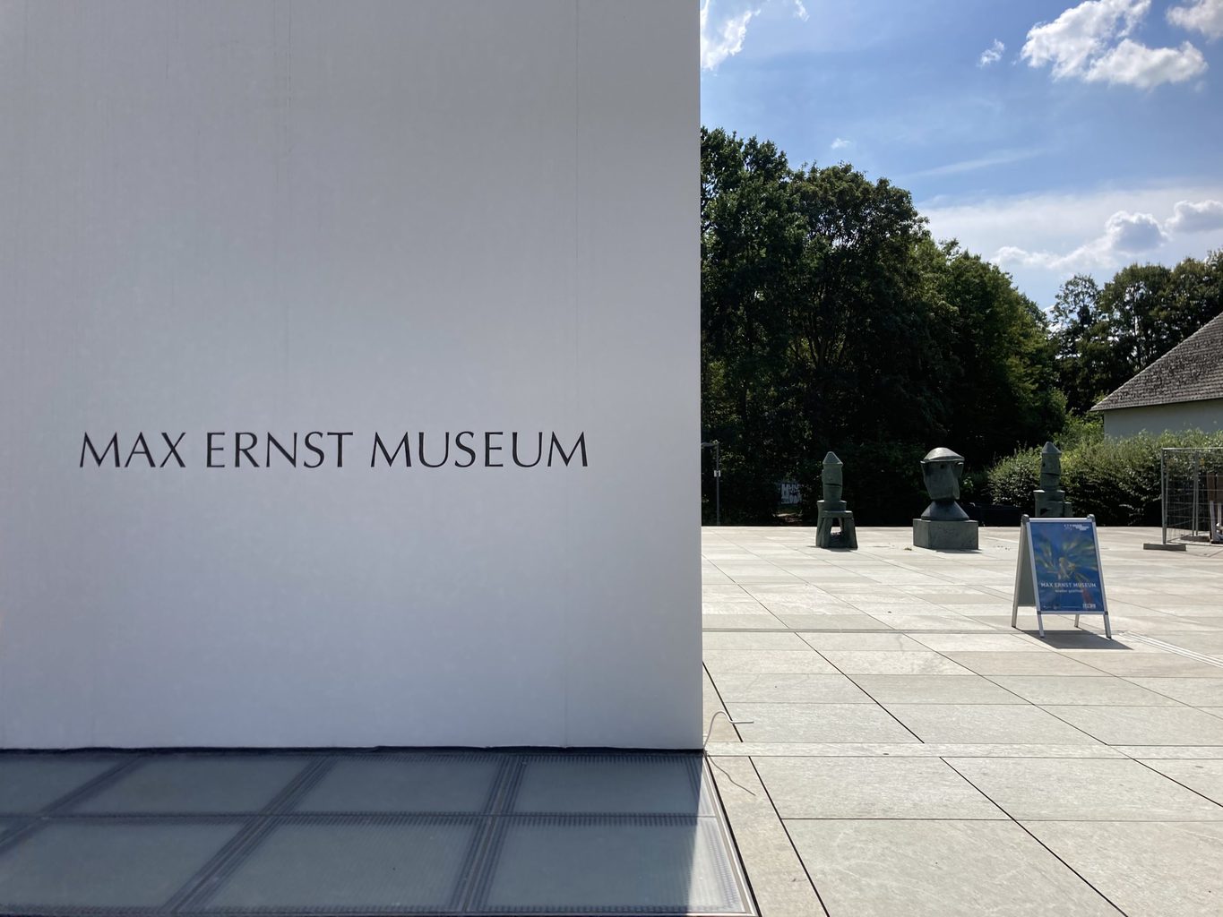 Het Max Ernst Museum in Brühl in de buurt van Keulen