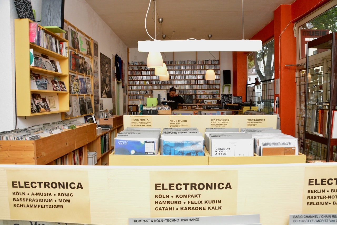 Kompakt SChallplatten in Keulen is de plek waar minimal techno is uitgevonden