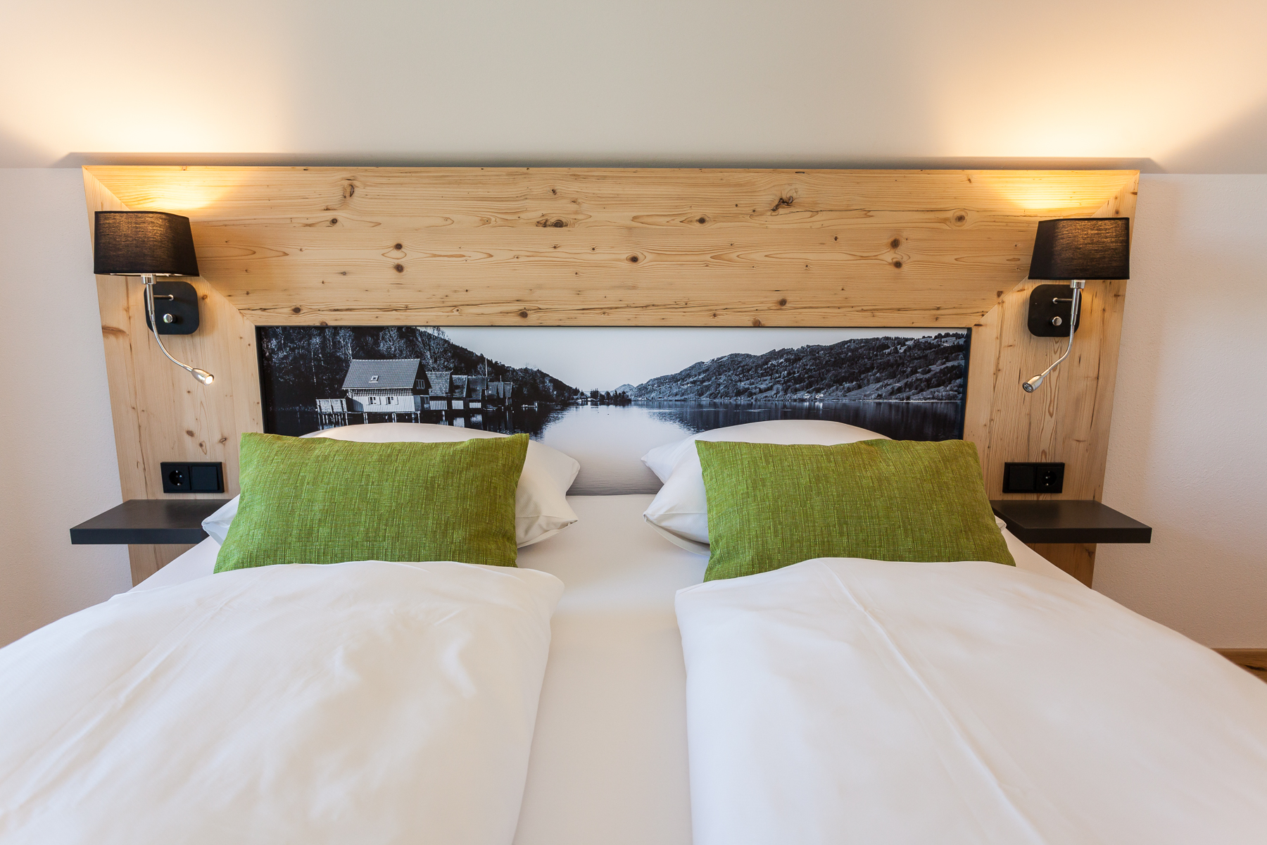 Slaapkamer van romantisch chalet de Hierlhof in Beieren