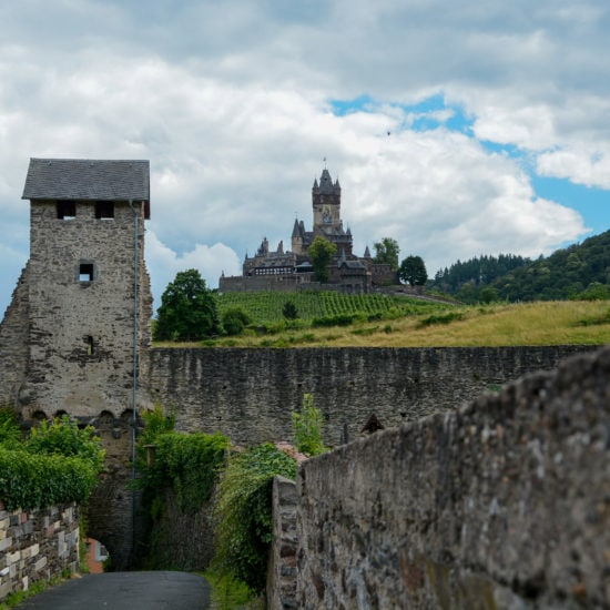 De Rijksburcht Cochem vanuit het bovenste gedeelte van het stadje