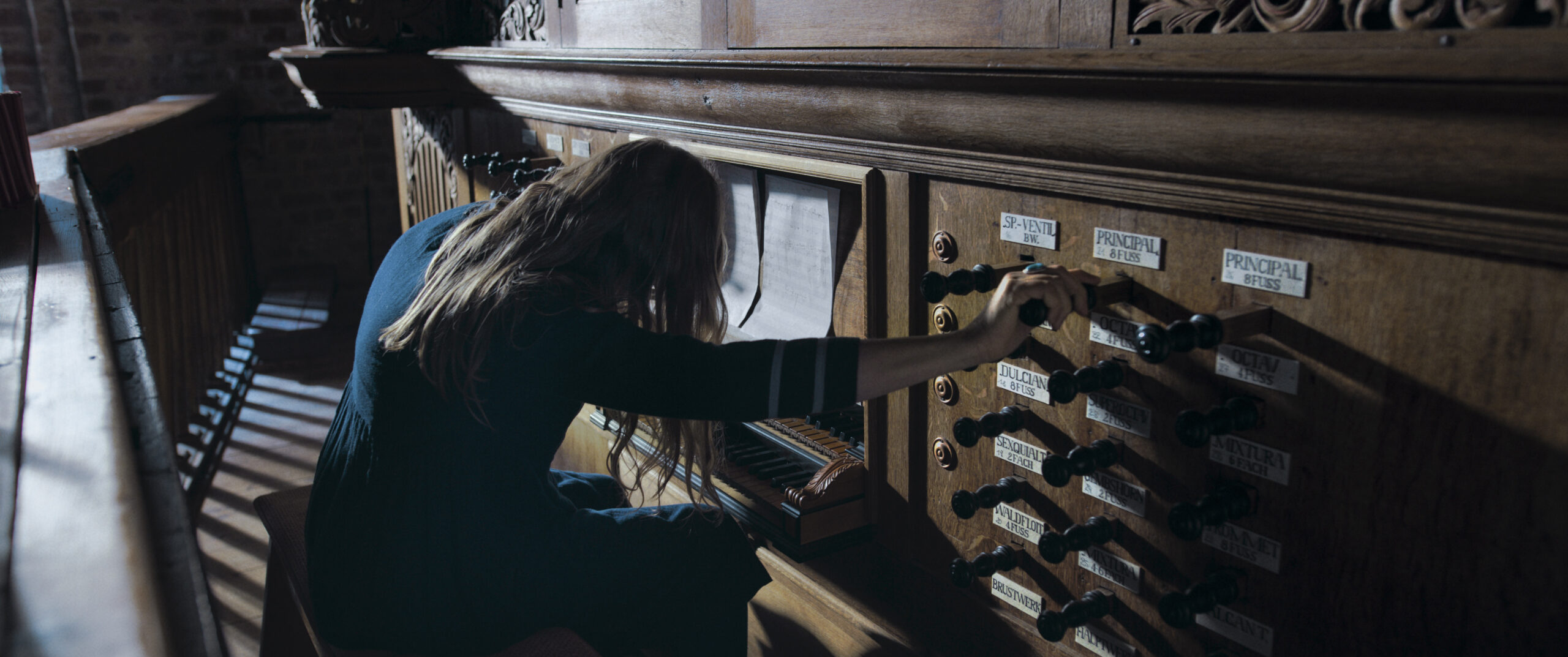 De organiste Birgit Wildeman komt uit Münster maar werkt echter op een Duits waddeneiland
