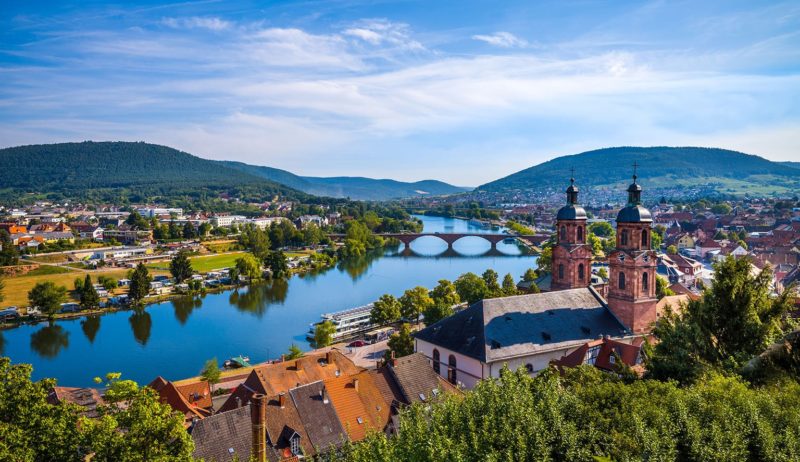 Panorama van de stad Miltenberg