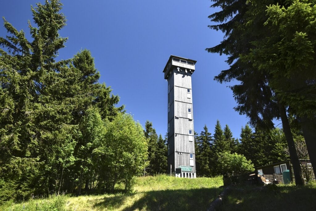 Uitkijktoren Aschberg in het Vogtland