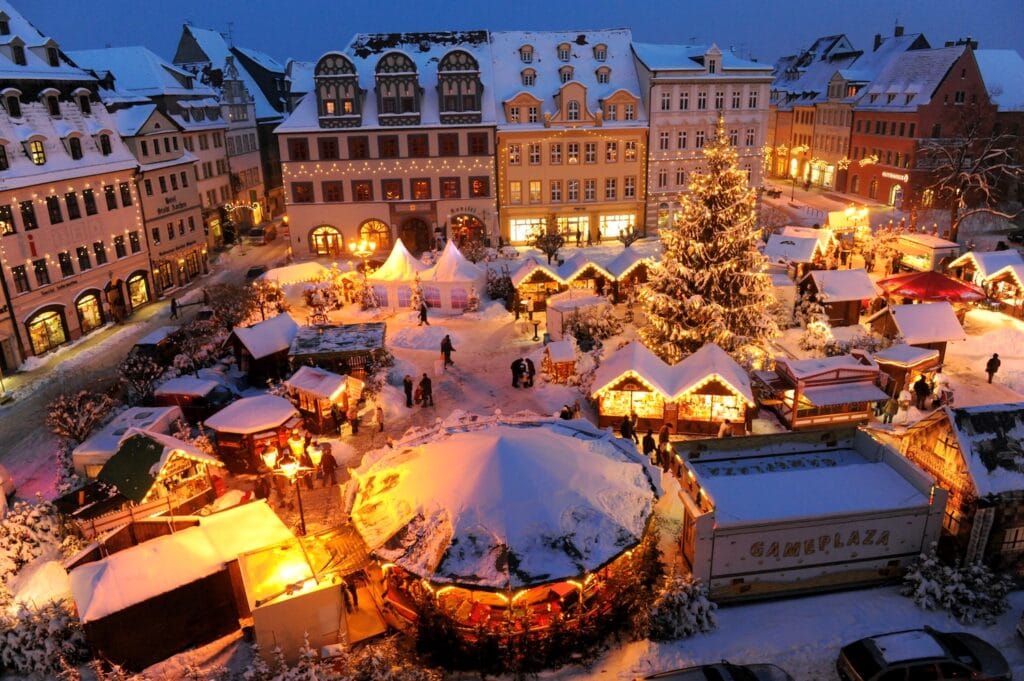 kerstmarkt in Naumburg bij de Saale in Sachsen Anhalt, Duitsland