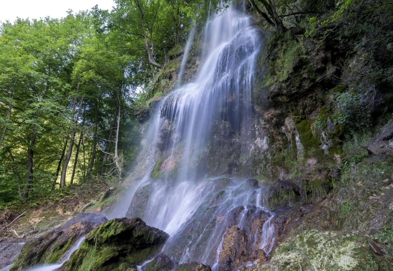 Uracher waterval in Baden-Württemberg, Duitsland