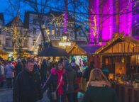 De Krippenmarkt van Kevelaer in Noordrijn-Westfalen, Duitsland trekt ieder jaar vele gasten.