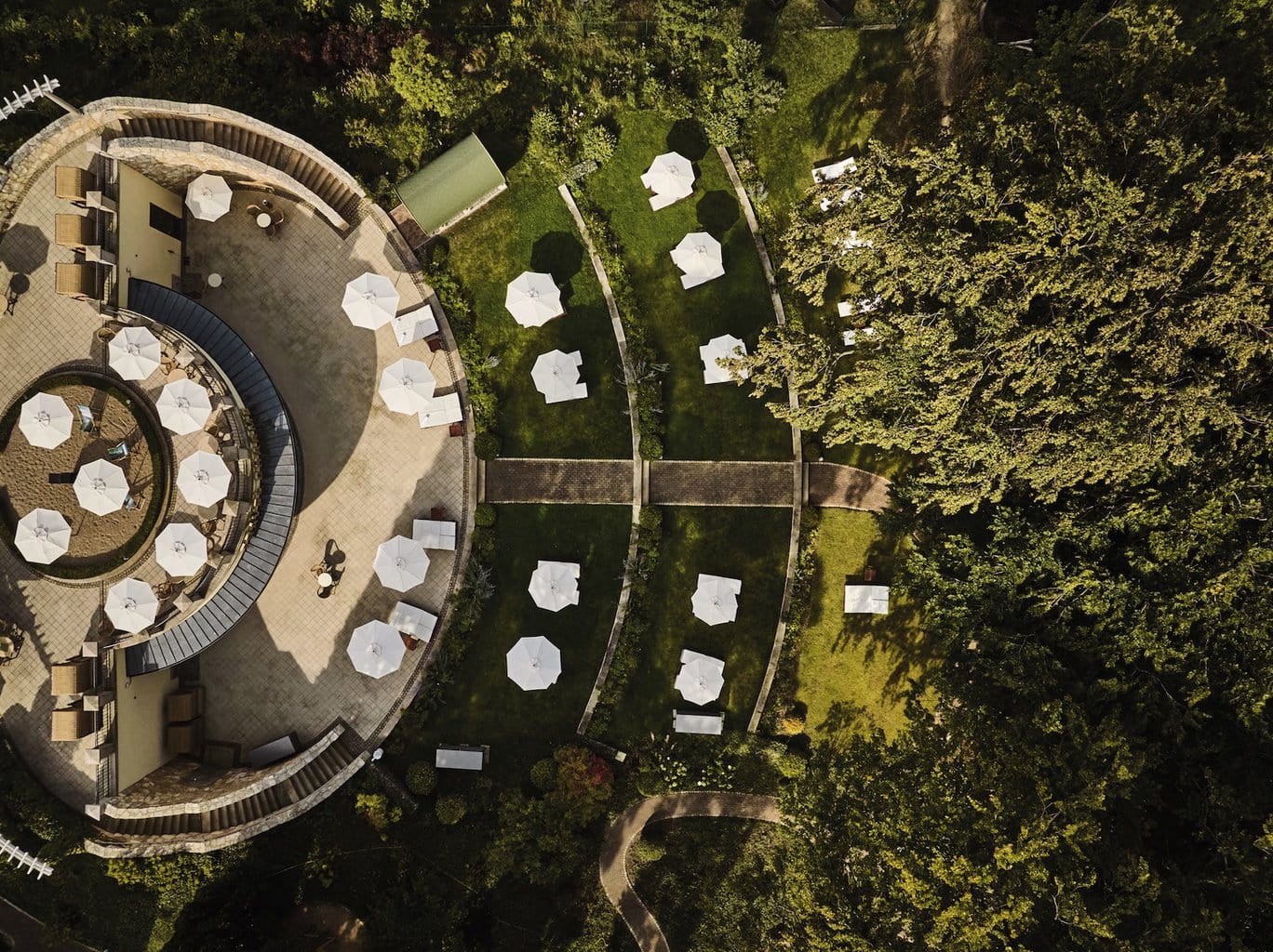 Luchtfoto van het aja Nordperd & Villen in Göhren op Rügen met tuin en terras