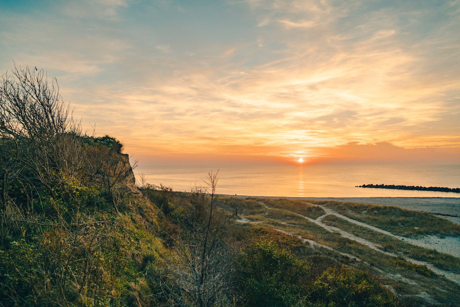 Avondsfeer op de kliffen in de Baltische badplaats Ahrenshoop_1©TMV:Petermann