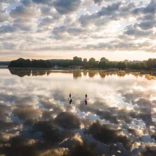Wat een gezicht! De mooiste locatie in Duitsland voor stand-up paddle boarding is het Mecklenburgse merenplateau.