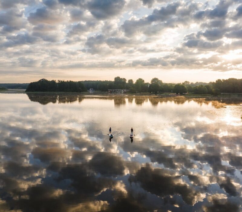 Wat een gezicht! De mooiste locatie in Duitsland voor stand-up paddle boarding is het Mecklenburgse merenplateau.