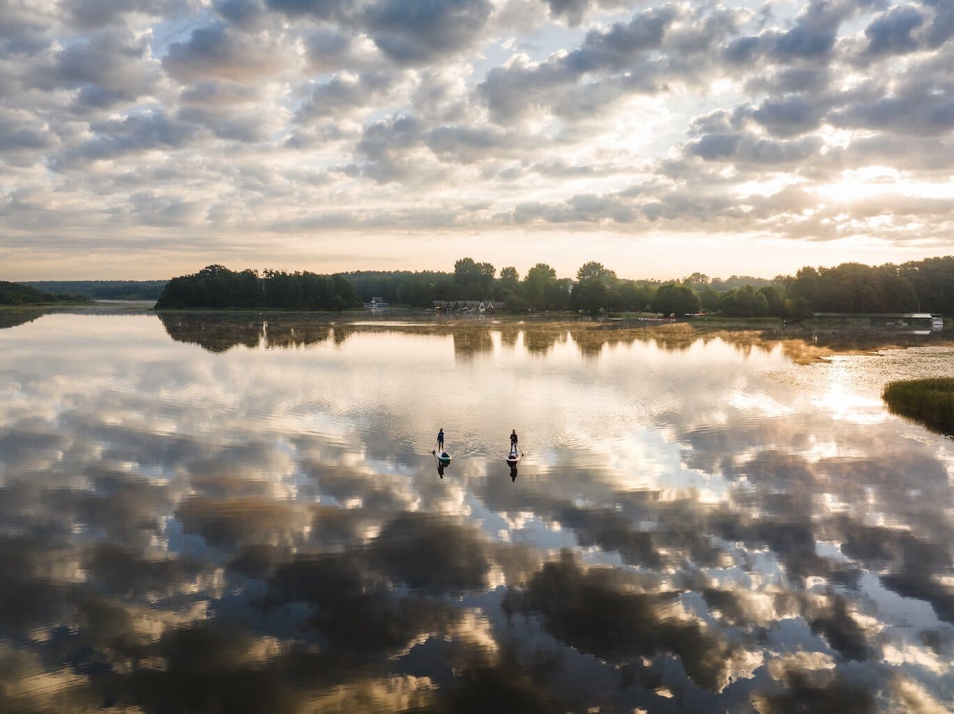 Wat een gezicht! De mooiste locatie in Duitsland voor stand-up paddle boarding is het Mecklenburgse merenplateau.