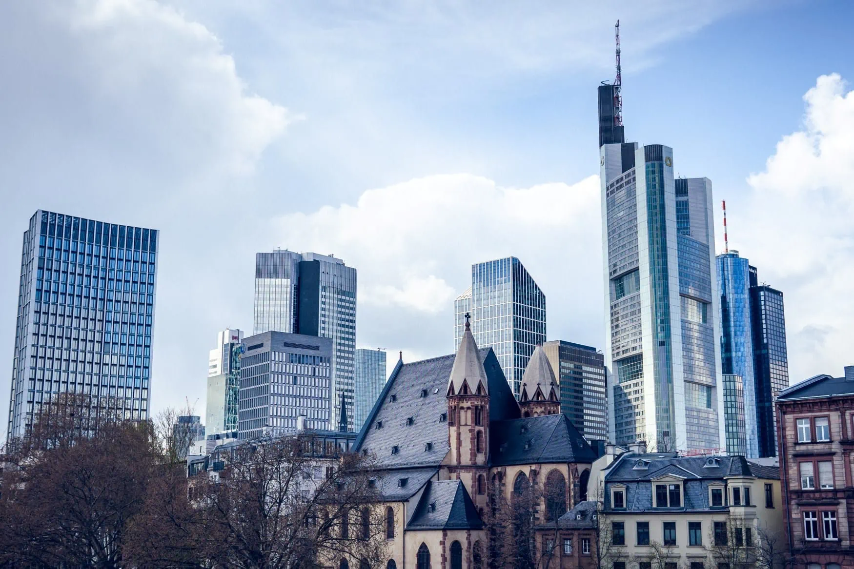 Skyline van Frankfurt am Main, Duitsland 