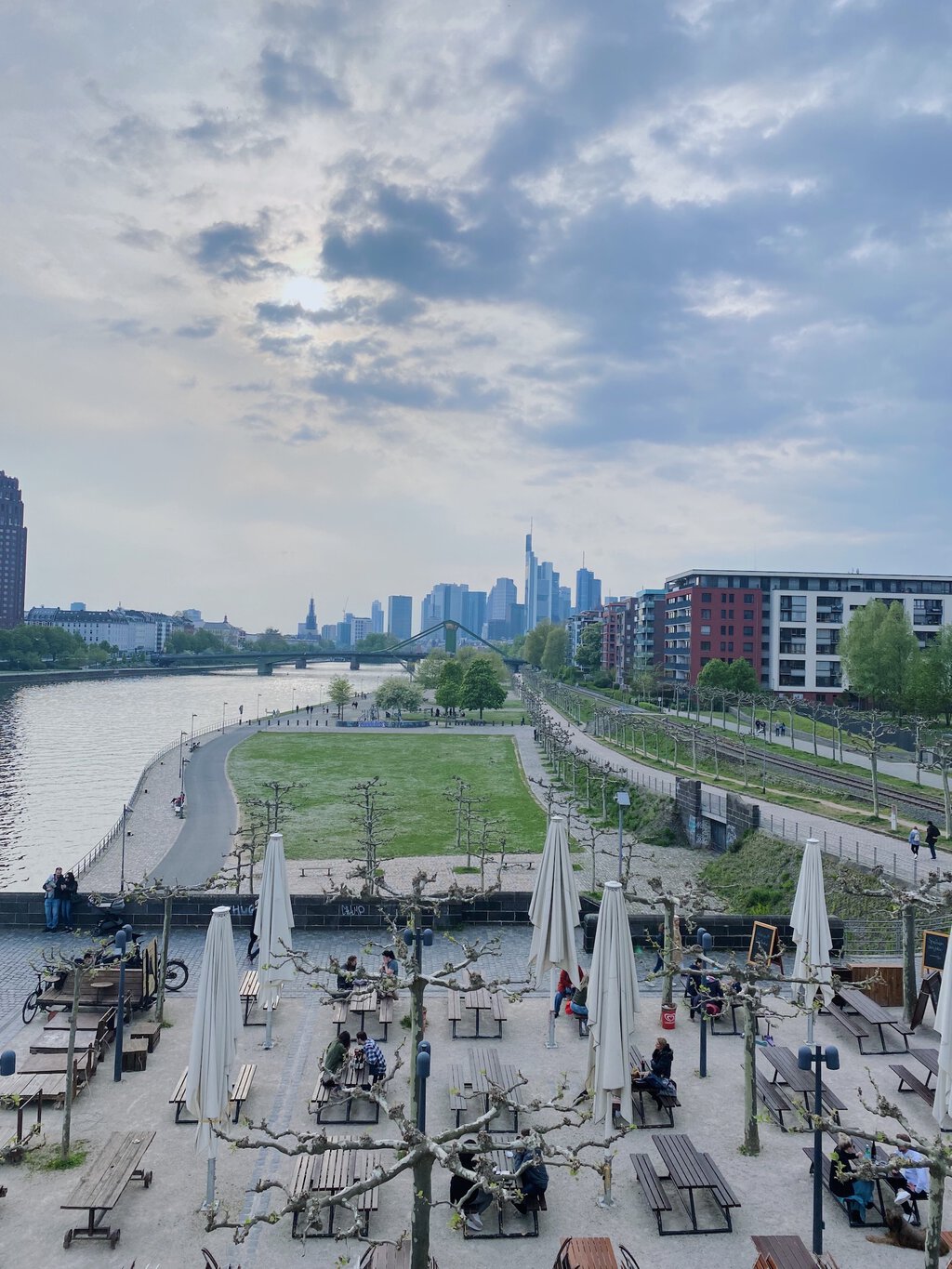 Skyline van Frankfurt am Main, Duitsland 