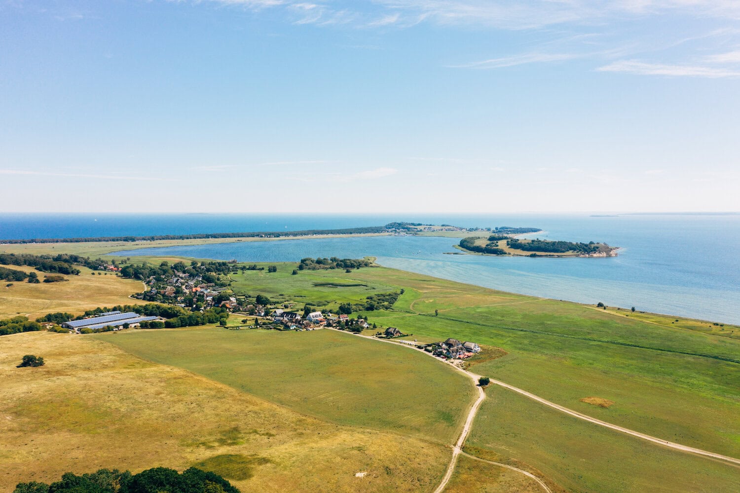 Heuvels van de Zicker Berg, een perfecte plek om te wandelen op de Schiereiland Mönchgut in Mecklenburg-Voor-Pommeren, Duitsland