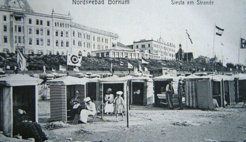 Oude ansichtkaart van het Strand in de Noordzeebadplaats Borkum, en eiland in de Noordzee, Nedersaksen, Duitsland