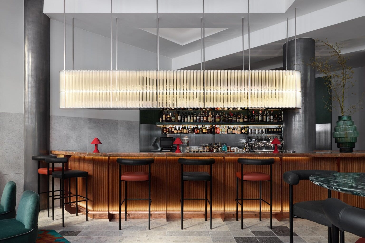 Bar May in het hotel Kimpton Main Frankfurt in Hessen, Duitsland