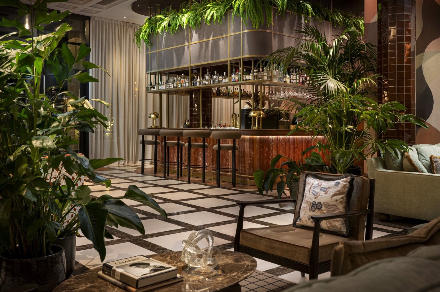 Planten in de bar van het Brunfels Hotel in Mainz, Rijnland-Palts, Duitsland