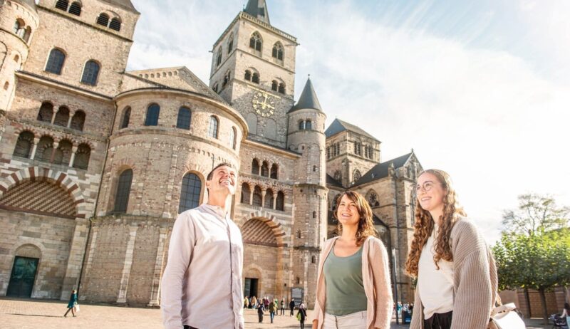 Bezienswaardigheden rond de kathedraal van Trier en het historische stadscentrum. Steden Rijnland-Palts, Duitsland