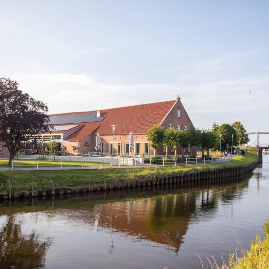 Hotel NOORD in het Oost-Friesland van buiten
