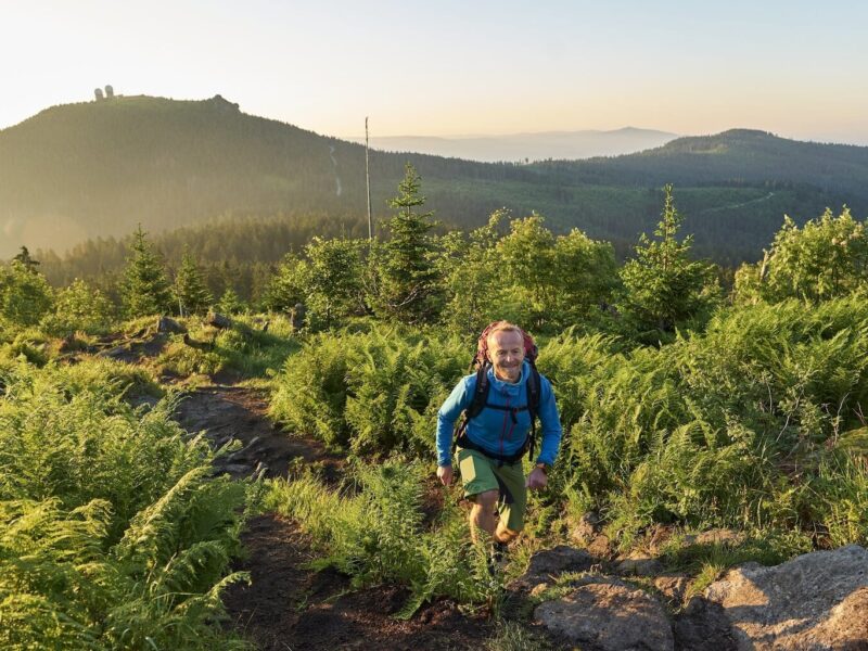 bergwandeling op de top van de Kleine Arber in het Arberland, Beierse Woud