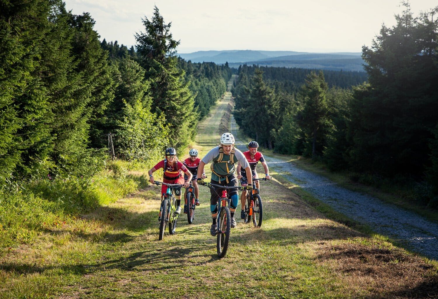 Mountainbiken in het Ertsgebergte bij de Stoneman Miriquidi