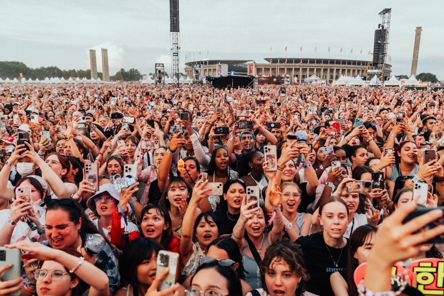 De publiek op het Lollapalooza festival in Berlin