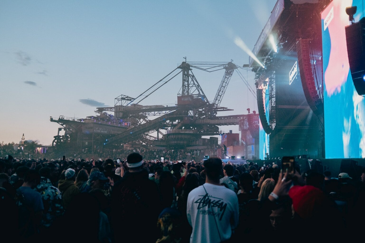 Podium en publiek op de Splash!