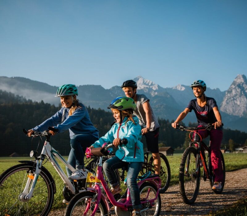 Fietsen in Garmisch-Partenkirchen: 450 kilometer route, herfstrust vanaf oktober en aan het eind bijna altijd een berghut met ‘Kaiserschmarrn’